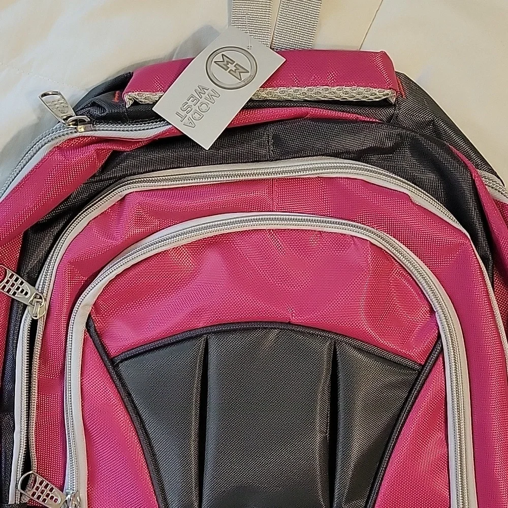Moda West pink and gray book bag with adjustable straps new with tags